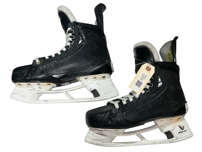 Bauer Vapor Hyperlite 2 Hockey Skates Penguins Pro Stock 9 (Used) 5814