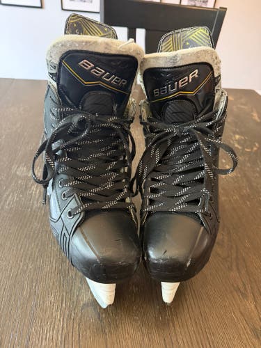 2024 Bauer Supreme M40 Hockey Skates 7.5 (Used)
