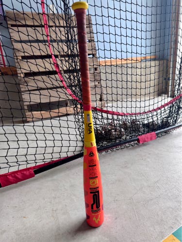 2025 Easton Hype Fire Composite USABat Certified Bat (-10) 18 oz 28" (Used)