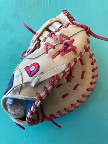 Bradley Next Play RH First Base Baseball Mitt 12"