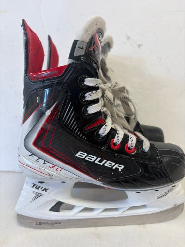 Black/Gray 2025 Bauer Vapor Fly30 Hockey Skates Regular Width Size 1 (Used)