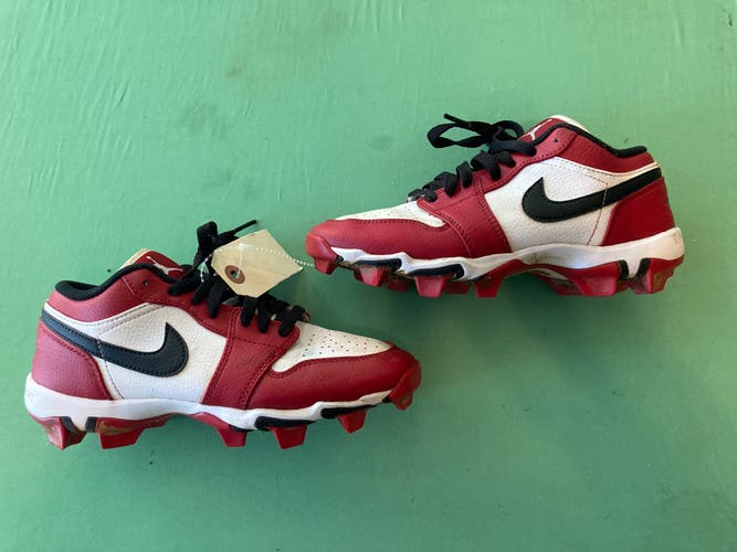 Nike Jordan 1 Low Retro Football Cleats | 5Y