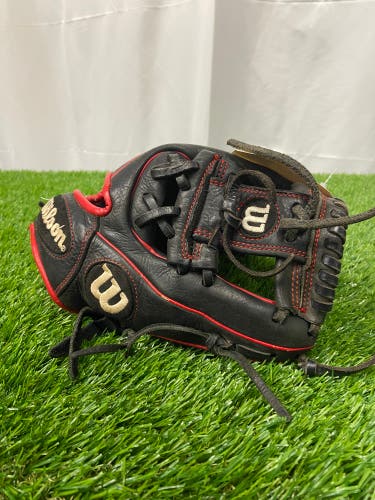 Wilson A950 RH Baseball Glove | 11.5"