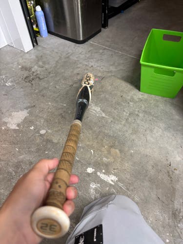 Easton Bat 32" (Used)