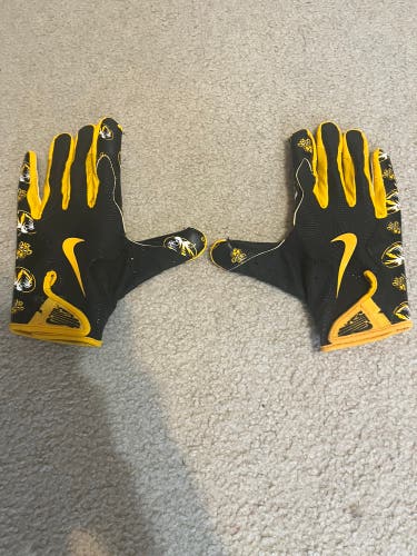 Mizzou Football Large Adult Nike Vapor Jet Gloves (New)