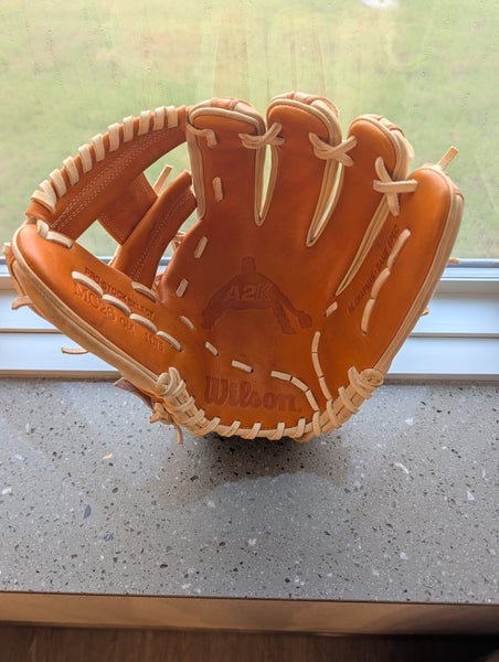 2024 Infield RH Wilson A2K Baseball Glove 11.75" (Barely Used!)