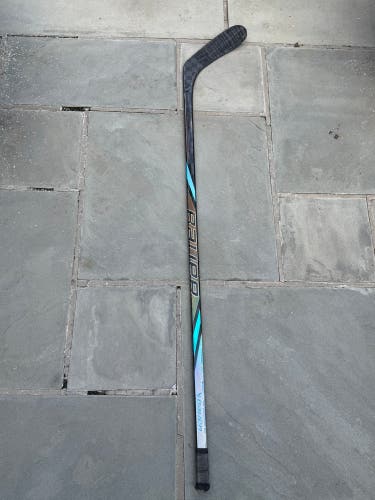 Junior Bauer Nexus Tracer Right Handed Hockey Stick P28 50 Flex (Used)