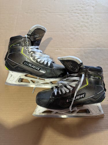 Senior Bauer Elite Hockey Goalie Skates 9 (Used)
