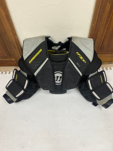 Small Warrior RX3E+ Goalie Chest Protector (Used)