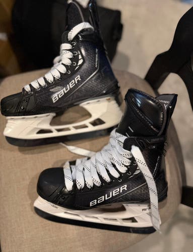 2023 Bauer Vapor Hyperlite 2 Hockey Skates Regular Width Pro Stock Size 6 (Used)