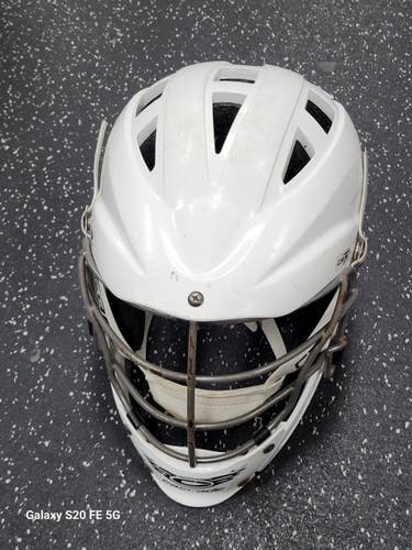 Used Cascade CS-R Lacrosse Helmet White One Size 11849-S000043315