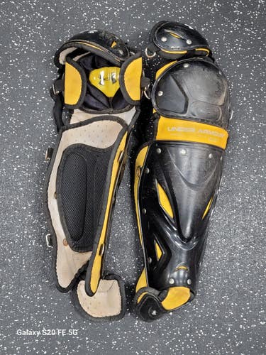 Used Under Armour UAWLG2-A Catchers Leg Guards Black And Gold Junior 11849-S000043310