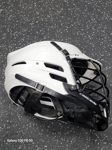 Used Cascade CPVR Lacrosse Helmet White M/L 11849-S000043269