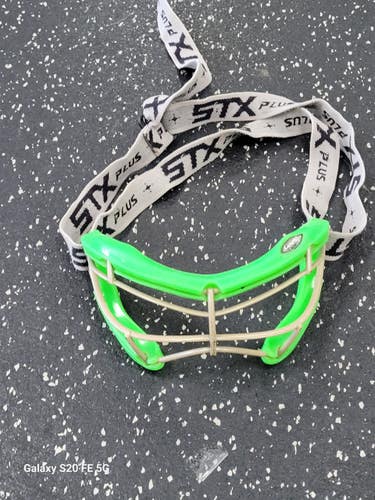 Used STX SIGHT PLUS Lacrosse Facial Protect Green Senior 11849-S000043407