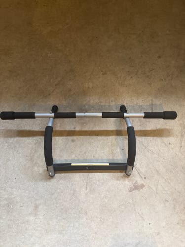 Pull-Up Bar (Used)