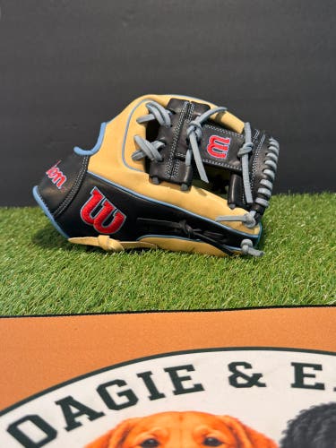 2023 Wilson A1000 1786 RH Infield Baseball Glove 11.5" (Used)