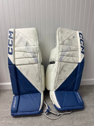 32" CCM EFlex 6.9 Goalie Leg Pads (Used)