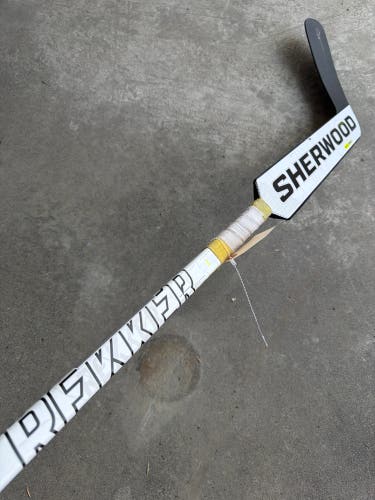 Sher-Wood Rekker Legend 4 Junior Goalie Stick Regular