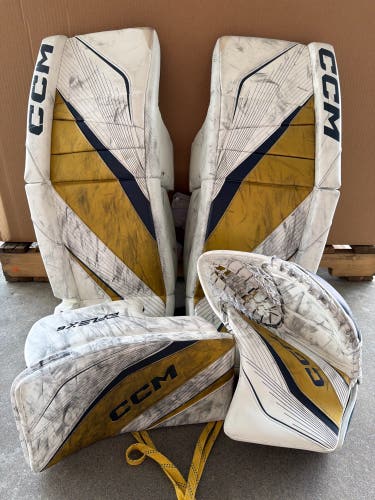 32" Senior CCM EFlex 6 Goalie Full Set Regular (Used)
