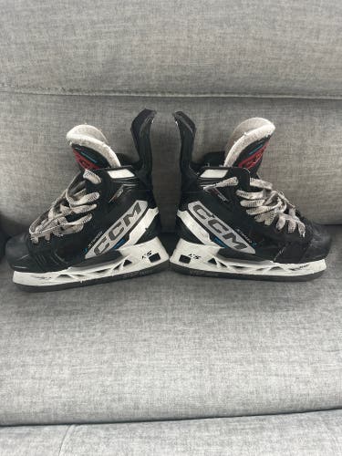 2023 CCM JetSpeed FT680 Hockey Skates Size 3 (Used)