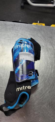 Used Mitre Soccer Shin Guards Junior Navy Blue MD 11497-S000160719
