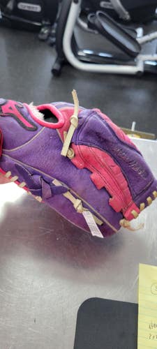 Used Mizuno FINCH 10 BB/SB Glove RH Throw Pink 10" 11497-S000160679