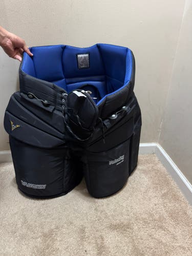 Vaughn Velocity Pro Goalie Pants (X-Large)