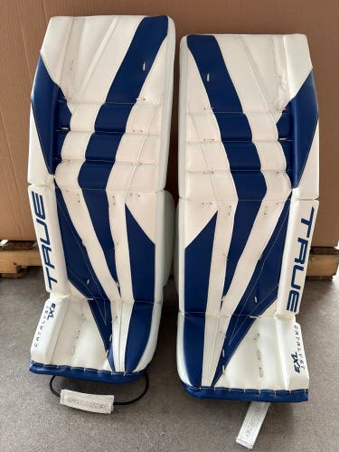 33" Senior True Catalyst 7X3 Goalie Leg Pads (New)