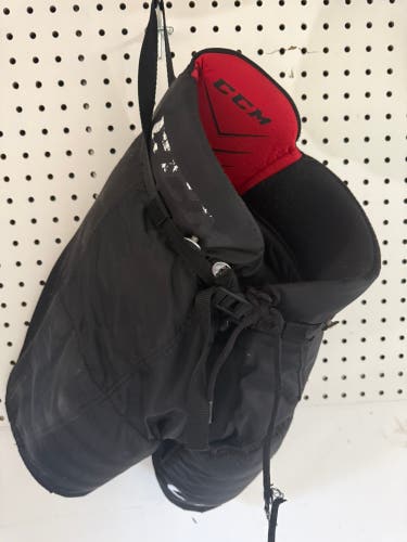 Youth Large CCM HPTKXP Hockey Pants (Used)