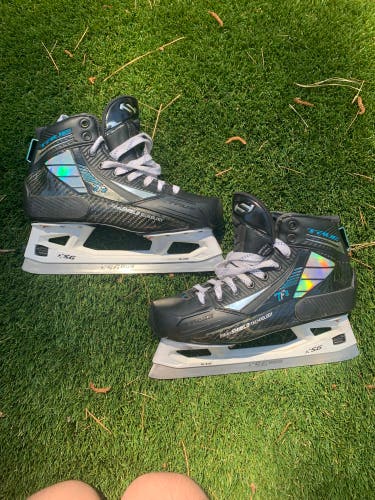 True TF9 Goalie Skates Senior 7-7.5R with CCM XSG Holders, Steel, & Upgrades *Read Full Description*