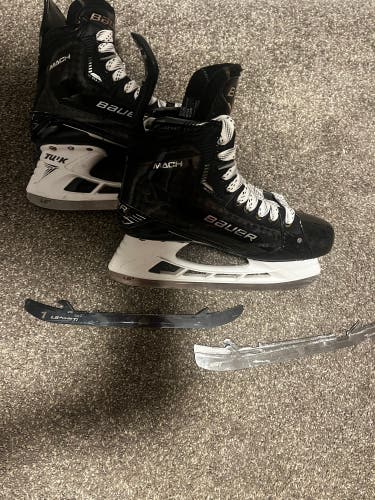 2022 Bauer Supreme Mach Hockey Skates 8.5 (Used)
