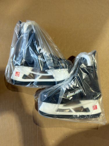 Senior Bauer Supreme Shadow Hockey Skates 7 (New)