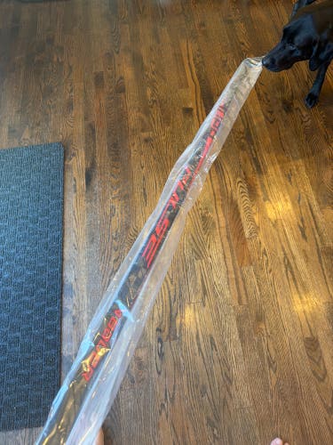 Senior Bauer Pulse Right Handed Hockey Stick P88 70 Flex (New)