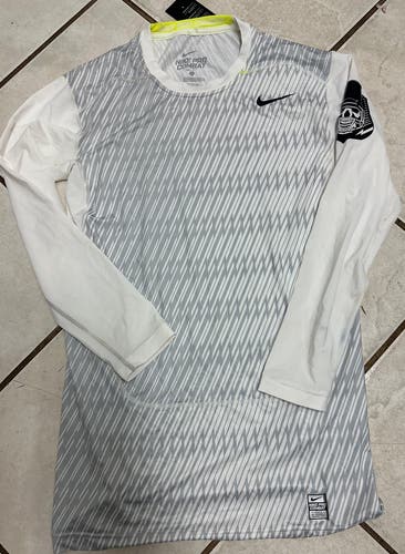 New size L Nike Pro Combat Long Sleeve Compression Shirt