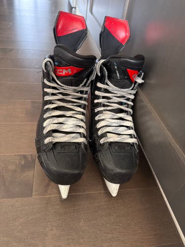 2023 CCM JetSpeed FT6 Hockey Skates Regular Width Size 5 (Used)