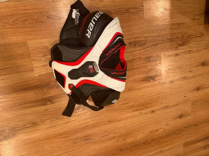 Large Senior Bauer Vapor 2X Shoulder Pads (New)