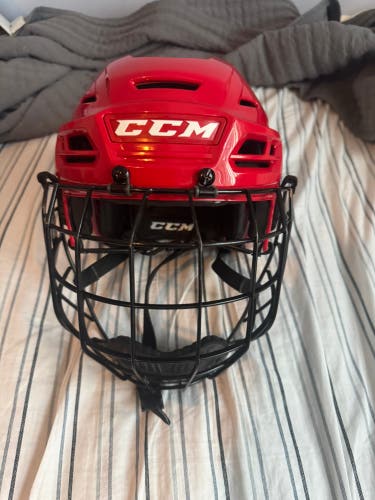 Red Medium CCM Tacks 710 Helmet (New)