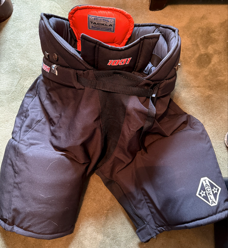 Men's Senior Large Tackla Air 1051 Hockey Pants (Used)