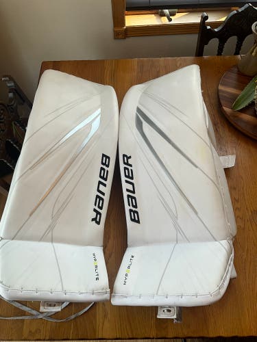 XL Bauer Hyperlite 2 Goalie Leg Pads (Used)