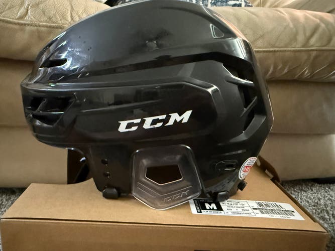 Medium CCM Tacks 210 Helmet (Used)