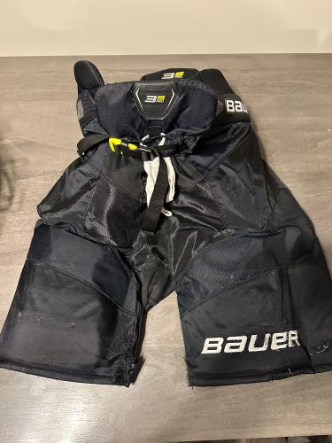 Intermediate Large Bauer Supreme 3S Pro Hockey Pants (Used)