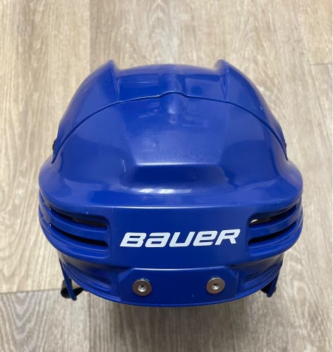 Large Blue Bauer 4500 Hockey Helmet Lightly Used