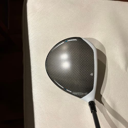 Men's TaylorMade SIM Left Hand Driver Stiff Flex Graphite Shaft 10.5 Loft 44.5" (Used)