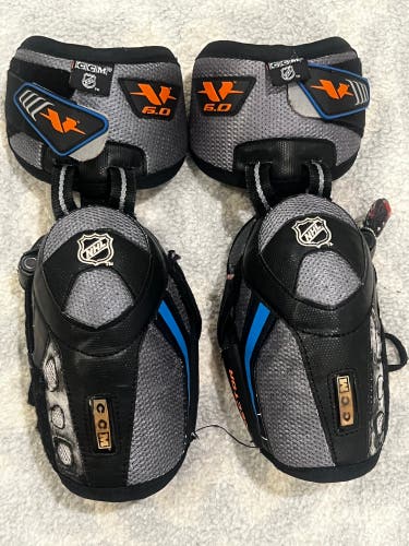 Junior Medium CCM Vector Elbow Pads (Used)