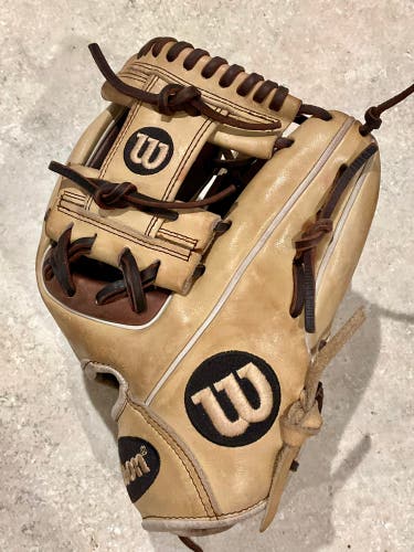 Wilson A2000 1786 RH Infield Baseball Glove 11.5" (Used)