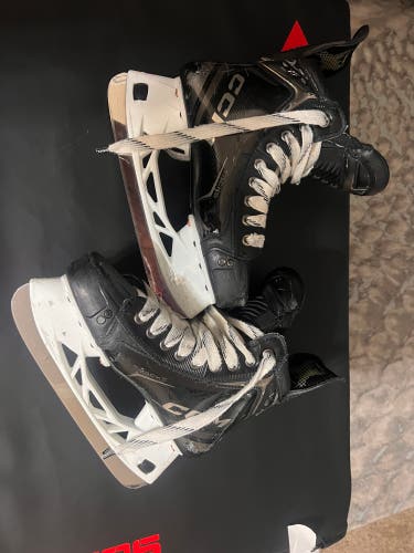 Black 2024 CCM Tacks XF Hockey Skates Regular Width Size 5 (Used)
