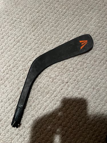 2 pack of Easton replacement blades standard size