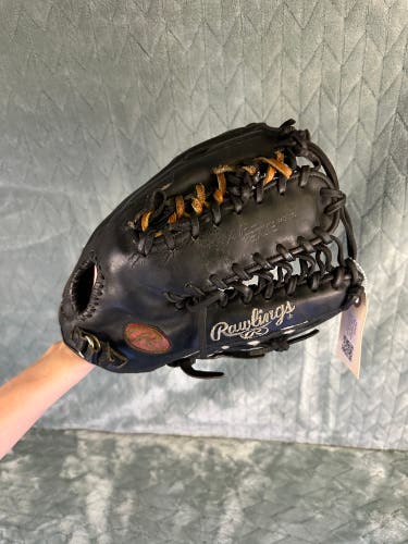 Black Adult Rawlings Heart of the Hide RH Outfield Baseball Glove 13" (Used)