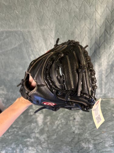 Black Rawlings Gold Glove Gamer Series RH Catcher's Baseball Glove 32.5" (Used)