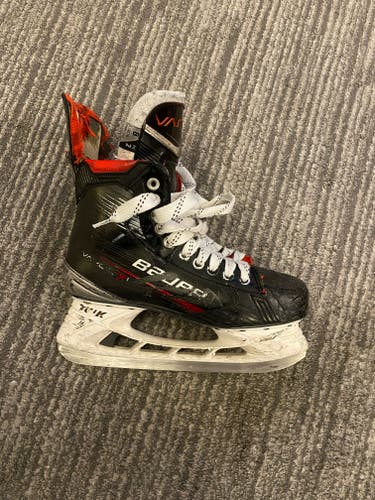 2025 Bauer Vapor X4 Hockey Skates 8 (Used)